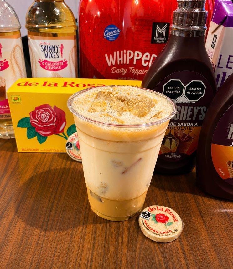 Mazapán Iced Latte